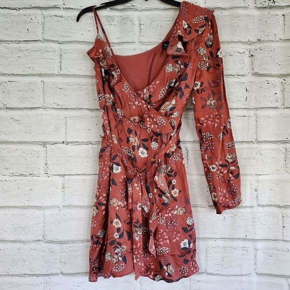Bardot one sleeve floral faux wrap mini dress Womens Size 6 small - Picture 1 of 9